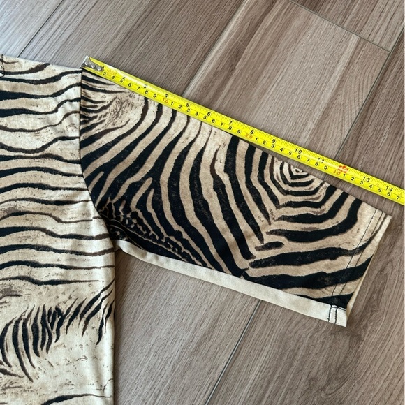 Vintage Tiger Print Sparkly V-neck Top 3/4 Sleeves - Picture 5 of 8